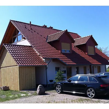 Ferienhaus 雷希林
